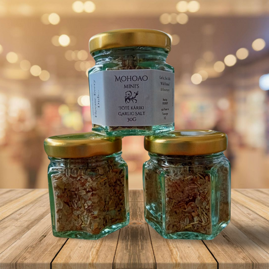 Tōte Kāriki / Fennel infused Garlic Salt